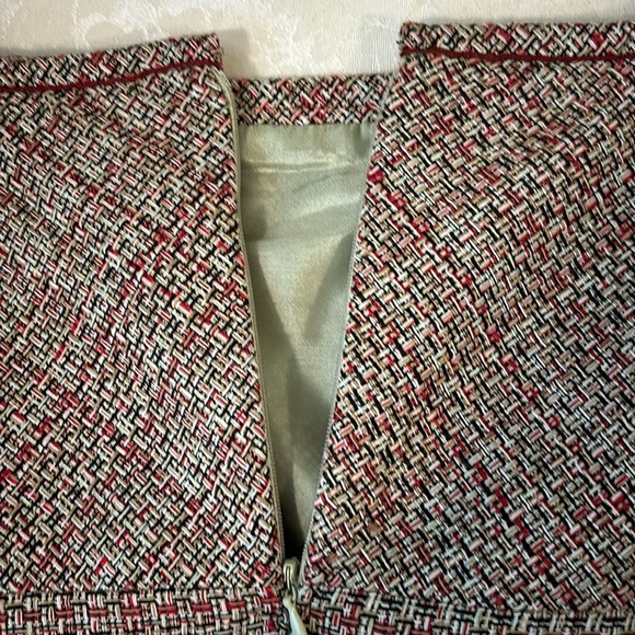 Liz Claiborne Two Piece Vintage Skirt Suit, Size 8 - Picture 12 of 16